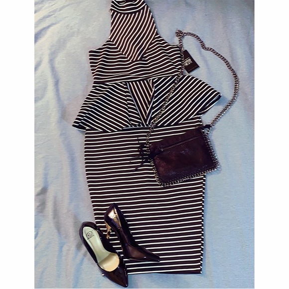 NWT Boohoo stripe peplum dress - Picture 6 of 10